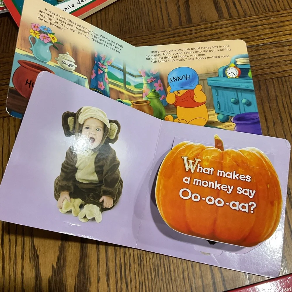 9 Holiday Children's board books Christmas 🎄 Santa 🎅 Halloween 👻 🎃 Easter 🐣